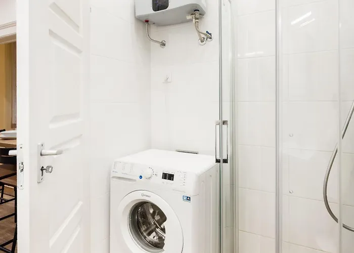 Compact Two-bedroom Retreat With Ac & Free Parking Apartament